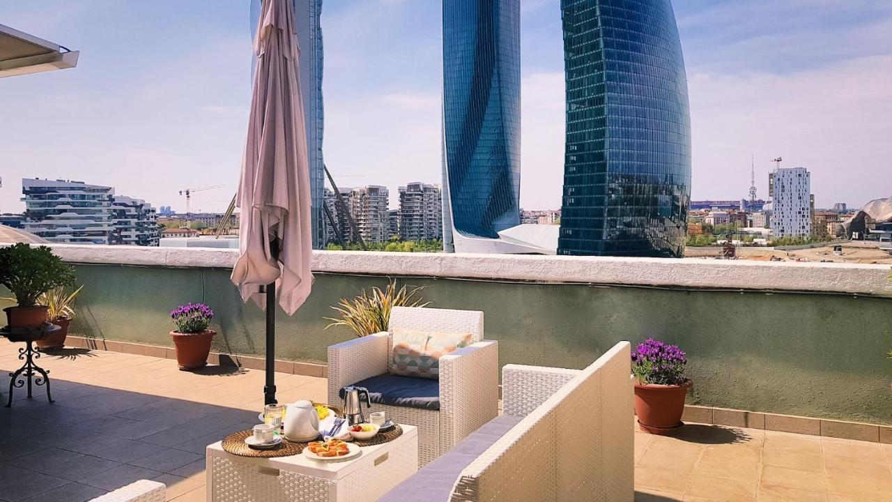 City Life Sky Apartment- Mico- Breathtaking Penthouse Милан Экстерьер фото